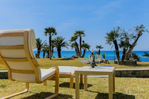 Sea Breeze Apartments, beachfront location